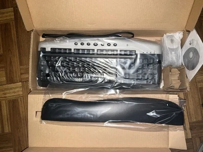 Vintage New Old stock Logitech Keyboard ( PS/2 )  967311-0403 w/mouse in box - Image 1 of 4
