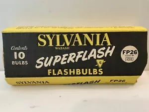 Vintage Sylvania Superflash Camera Flash Bulbs FP26 10 Bulbs - Picture 1 of 5
