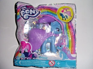 Figura Original Hasbro My Little Pony TRIXIE LULAMOON Sombrero y Revista Cabo Egmont - Imagen 1 de 4
