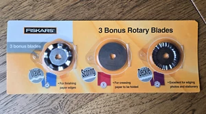 Fiskars Rotary Blades 3 Bonus Blades Wave Scoring Deckle Neu  - Bild 1 von 3