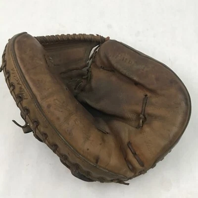 Vintage Spalding Joe Torre Catcher's Mitt RIGHT HAND THROW 42-701 - Image 1 of 4