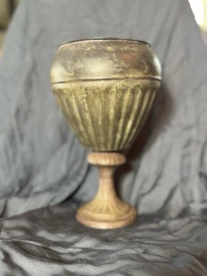 Antique English Adam Copper Urn - Image 1 of 4