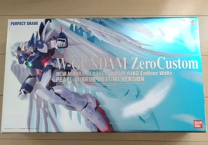 GUNDAM W Wing Zero Custom Pearl Mirror Coating 1:60 PG BANDAI Model Kit - Picture 1 of 3