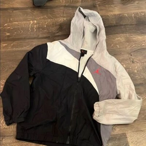 Jordan Colorblock Windbreaker Jacket Boys size Large 14 - Picture 1 of 1