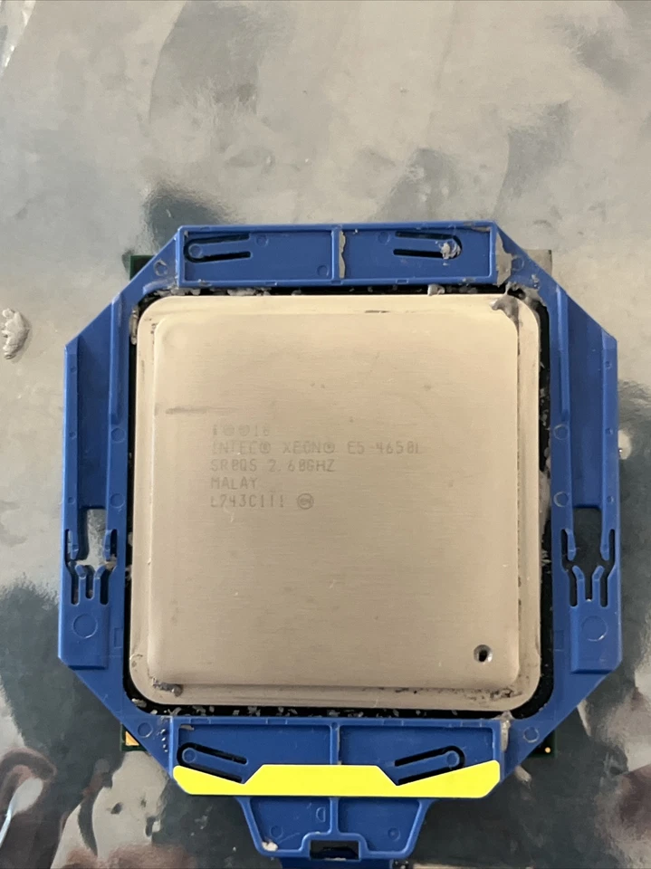 Intel Xeon E5-4650L 2.6 GHz 8 Core 20MB SR0QS LGA2011 CPU Processor  - Image 1 of 1