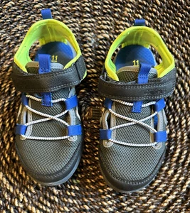 Carter's Kleinkind Ozean beleuchtete Sandalen CS22G05B Wasserschuhe Turnschuhe grau Größe 11 - Bild 1 von 12