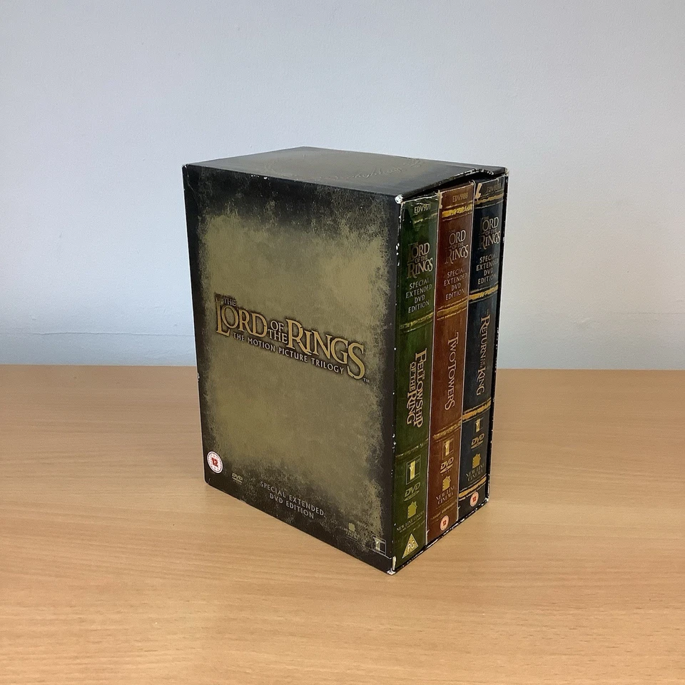 THE LORD OF THE RINGS Trilogy - Special Extended Editions - 12 Disc DVD Box Set - Image 1 of 4