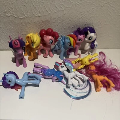 Lote de 11 figuras de My Little Pony Hasbro Pinkie Pie Rainbow Dash 2017 2021 Foto 1 de 4
