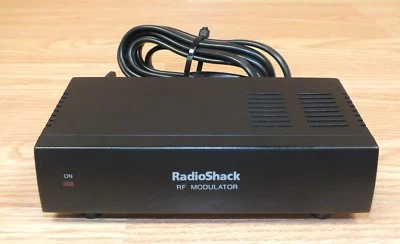 Radio Shack (15-1214) DVD Video Component Adapter Wired RF Modulator w/ Manual  - Image 1 of 4