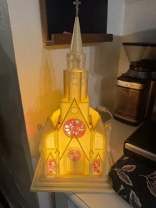 Vintage 50er Raylite elektrisch beleuchtete musikalische Kirche/Kathedrale Weihnachtsdeko - Bild 1 von 5