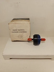 NOS OEM Valve Assembly Dist Vacuum Control 1972 Torino Mustang Cougar 351/429 - Picture 1 of 5