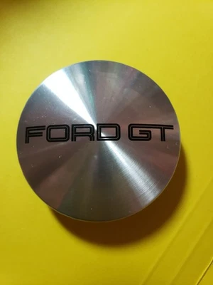 NOVAS TAMPAS DE CENTRO DE RODA FORD GT opcionais BS - 4G7Z-1130-BA - Imagem 1 de 4