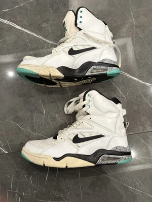 Nike Air Command Force Hyper Jade 684715 102 Mens 9.5 | Womens 11 - Image 1 of 4