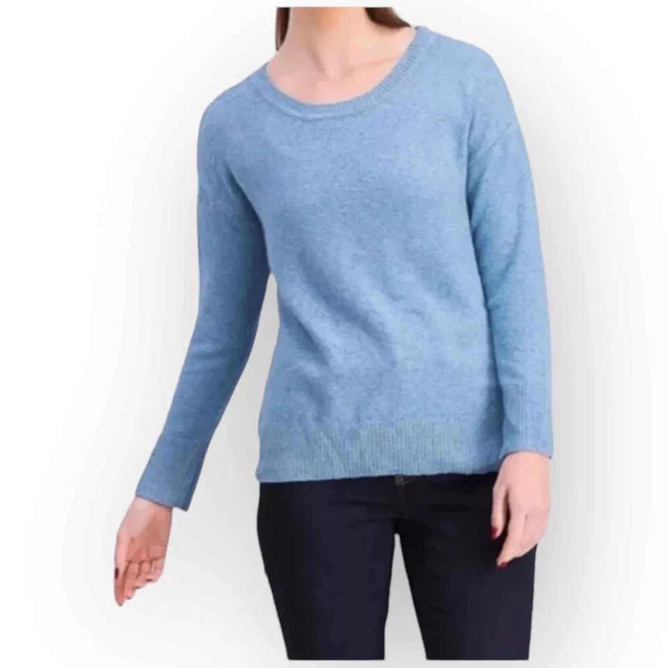 Ellen Tracy Women's Sweater Size M Light Blue Polyester Nylon Spandex