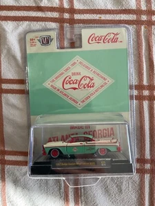 Máquinas M2 1957 Dodge Custom Royal Lancer D500 Coke Chase escala 1:64 - Imagen 1 de 2