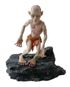 Herr der Ringe 10" Gollum / Smeagol sprechende Figur & Aufsteller 2003 - Bild 1 von 9