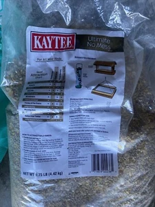 Kaytee Wild Bird Ultimate Birder's Blend Food Seed For Grosbeaks, Cardinals, - Picture 1 of 1