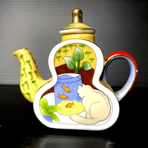 Vintage Porcelain Maxwell and Williams Mini Teapot, Cat & Fish, 2001 - Picture 1 of 9