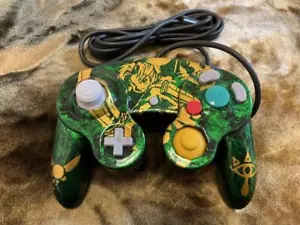 Custom Nintendo ZELDA Painted Official OEM GameCube Controller by SEAS No45 - Picture 1 of 10