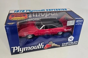 ERTL 1/18 TOR RED 1970 PLYMOUTH SUPERBIRD 1 OF ONLY 1000 WITH TOOLBOX - Picture 1 of 19