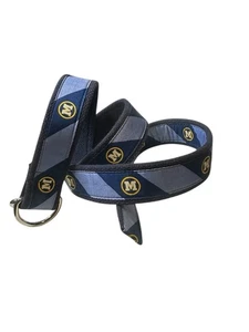 Cintura uomo Vineyard Vines Michigan Wolverines taglia L blu USA NCAA di Shep & Ian - Foto 1 di 4