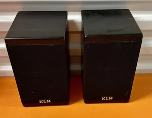 Sistema de cine en casa KLH Audio Systems 2 altavoces Dolby Pro Logic modelo HT-9930 - Imagen 1 de 5