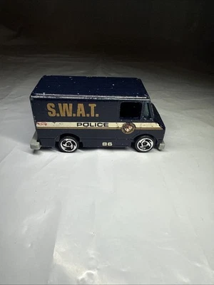 Hot Wheels Police Force SWAT Truck Combat Medic/Mail Truck Dark Blue - Image 1 of 4