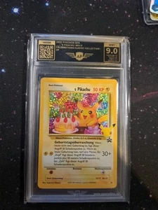 Birthday Pikachu 24 Holo Celebrations Pokémon Geburtstag Pikachu AP Grading 9.0 - Imagen 1 de 2