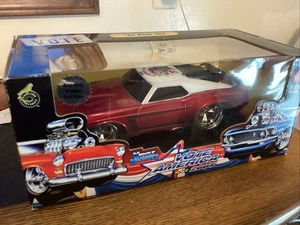 Muscle Machines '69 Boss 302 Vote America 2004 Red/White. NEW - Picture 1 of 11