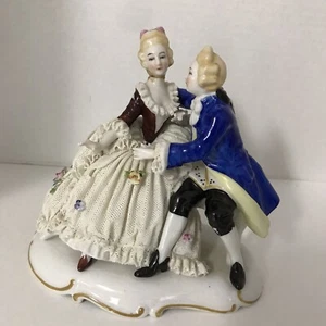 Dresden Art "Lace" Figurines - Courting Couple On Settee - Bright Colors - Picture 1 of 6
