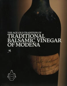 The age-old tradition of traditional balsamic vinegar of Modena  - Foto 1 di 1