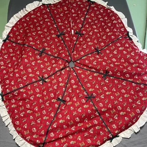 Large Vtg Handmade Quilted Santa Christmas Tree Skirt 22” From Center 44” Around - Picture 1 of 8