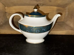 Royal Doulton Carlyle Bone China Teapot - Picture 1 of 6