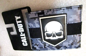 2 Bioworld 2019 Call of Duty Bi-Fold Wallet with Card Slots and ID Window - Picture 1 of 2