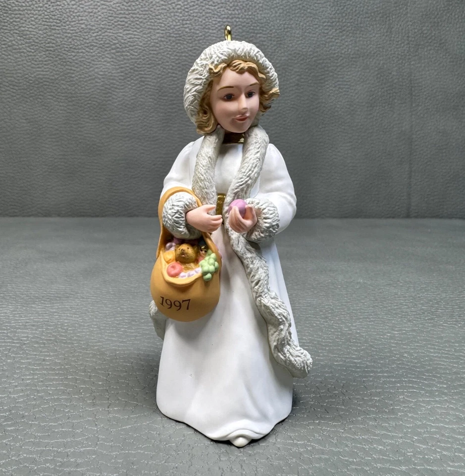 Hallmark Keepsake ornament Kolyada Christmas Visitors 1997 QX6172 Christmas box