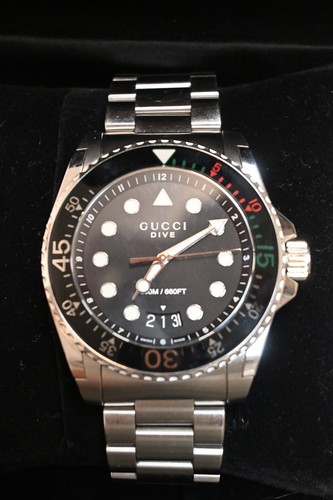 Orologio Gucci Dive YA136208A 45mm Quadrante Nero Acciaio Inox NO SCATOLA