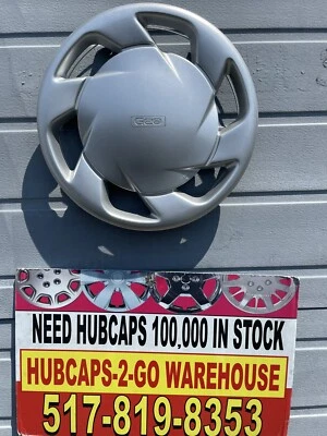 "Geo Storm 1991-93 tapacubos derecha 14"" 1 restaurado fabricante de equipos originales P/N 897023980 #3282R como nuevo" Foto 1 de 4