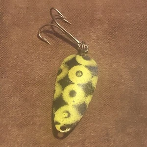 ML Vintage Spoon Fishing Lure Yellow/Black Spotted 2” - Picture 1 of 7