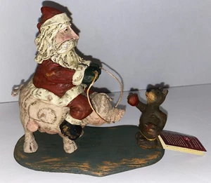 UP CEDRIC! AND AWAY! SANTA RIDING PIG w BEAR FIGURINE American Chestnut 1999 - Picture 1 of 18