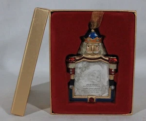 COSTCO CHRISTMAS NUTCRACKER GOLD TONE METAL PICTURE FRAME ORNAMENT 2.5"x 4" NEW - Picture 1 of 8