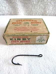 NOS scatola completa 100 ganci per esche vintage Pflueger 3221-J 6/0 Kirby con anelli - Foto 1 di 6