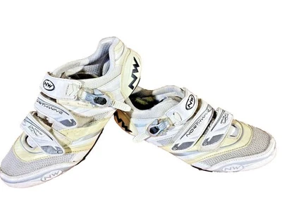 Zapatos de ciclismo de carretera NORTHWAVE 3 pernos talla EU44 US11 Mondo 280 cs888 Foto 1 de 4