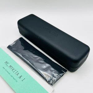 Mykita Etui Brille Brillenetui Sonnenbrillen schwarz Putztuch Gr. S NEU - Picture 1 of 11