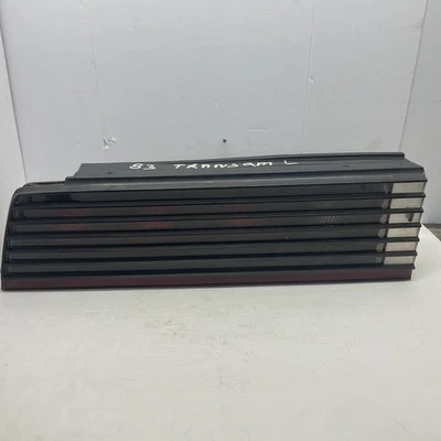 Conjunto de lanterna traseira esquerda Pontiac Trans Am 1983.  Will também para 1982 e 1984 - Imagem 1 de 4