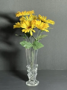 Studio Nova Crystal Bud Vase Heart Shaped Ribbed Glass L1 - Picture 1 of 8