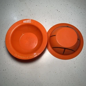 2 Vintage Wheaties orange Basketball Kunststoff Müslischalen 1992 - Bild 1 von 11