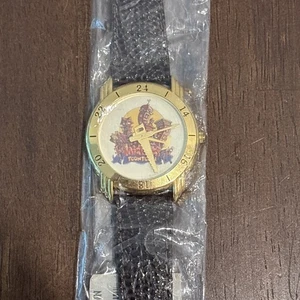 DISNEY Toon Town Cast Member Exclusive Watch Disneyland NEW - Picture 1 of 6