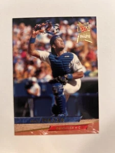 1993 FLEER ULTRA #60 MIKE PIAZZA ROOKIE RC LOS ANGELES DODGERS HOF - Picture 1 of 2