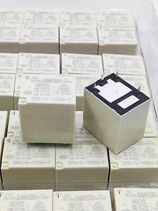 10 Stück Neu SRG-S-112DM-F Leistungsrelais 17A 250VAC 12VDC 4 Pins - Bild 1 von 1