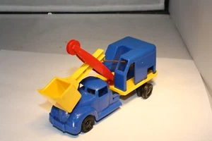 1940s Excavator Truck Ideal Toys Made in USA - Picture 1 of 4